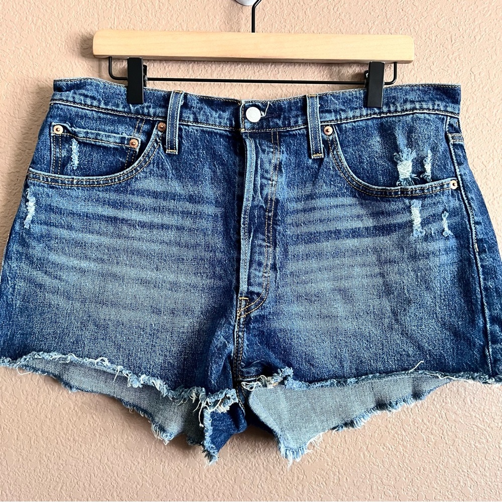 Levi's 501 High Waisted Distressed Button Fly Frayed Hem Jean Shorts Size 34